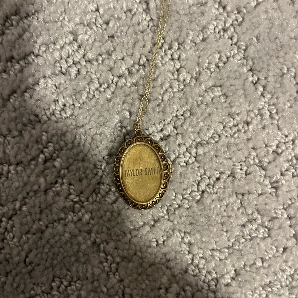 Taylor Swift Red (Taylor's Version) We’ll Run Loc… - image 3